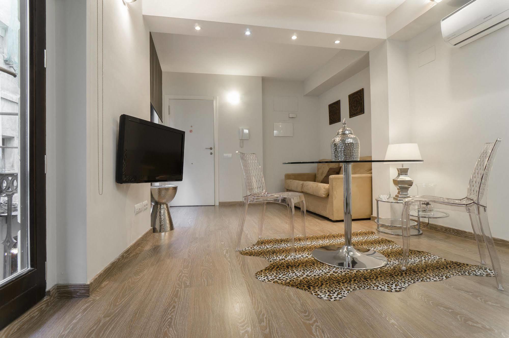 Kirei Apartment Sombrereria Valencia Buitenkant foto