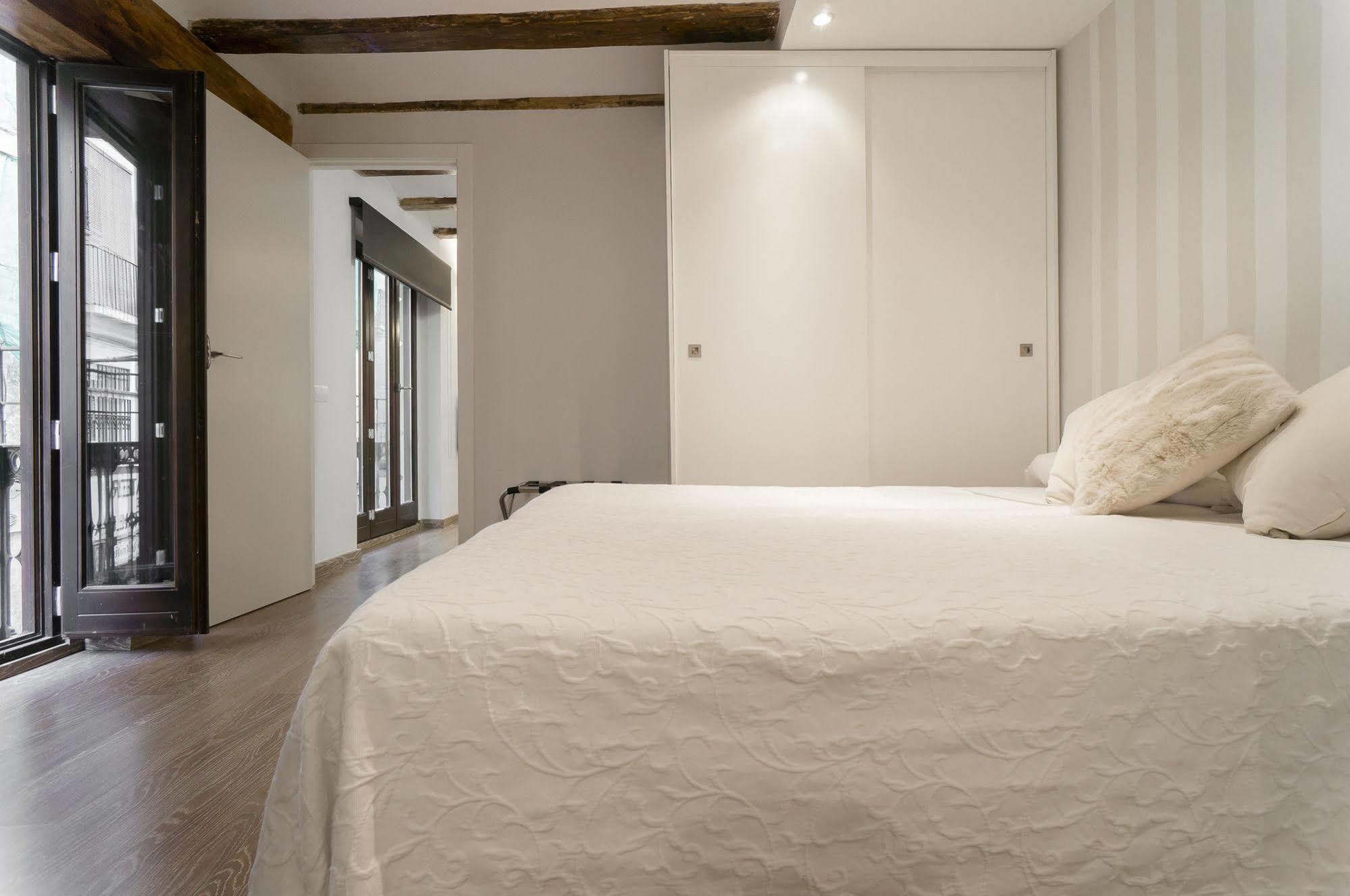 Kirei Apartment Sombrereria Valencia Buitenkant foto